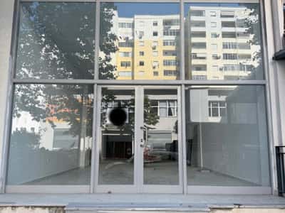 Ambient Biznesi me Qira – Ish URT, Durrës