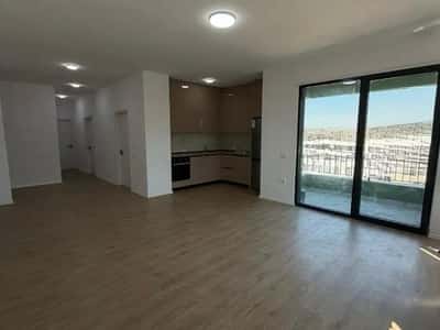 Zyre me qera 3+1 tek 5 Maji (ID BZ21039) Tirane