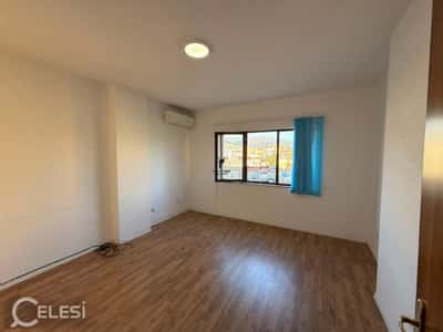 ZYRE ME QERA 75 M2 RRUGA E KOSOVAREVE 60.000 LEKE FH-89831