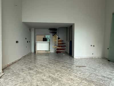 Shitet, Njesi Biznesi 29m2, Rruga 5 Maji, 6,300,000 Lek
