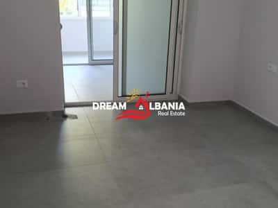 Jepet me qera ambient biznesi në zonen e Brrylit pranë Maternitetit të Ri (ID 42611554)